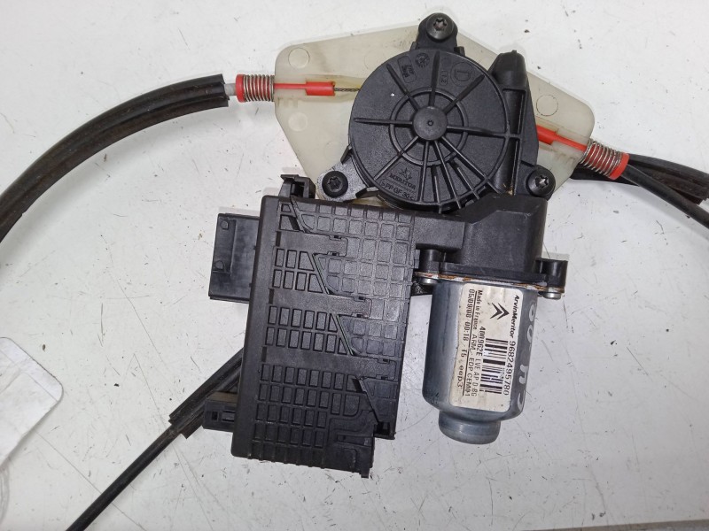 Recambio de elevalunas electrico delantero derecho para citroën c4 ii (nc_) 1.6 hdi 90 referencia OEM IAM   