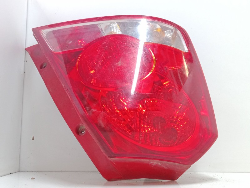 Recambio de piloto trasero izquierdo para chevrolet aveo / kalos hatchback (t200) 1.4 referencia OEM IAM   