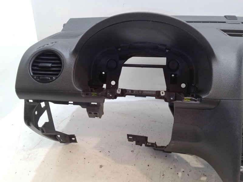 Recambio de salpicadero para volkswagen caddy iii furgoneta/monovolumen (2ka, 2kh, 2ca, 2ch) 1.9 tdi 4motion referencia OEM IAM 