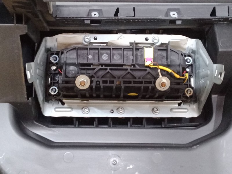 Recambio de salpicadero para volkswagen caddy iii furgoneta/monovolumen (2ka, 2kh, 2ca, 2ch) 1.9 tdi 4motion referencia OEM IAM 