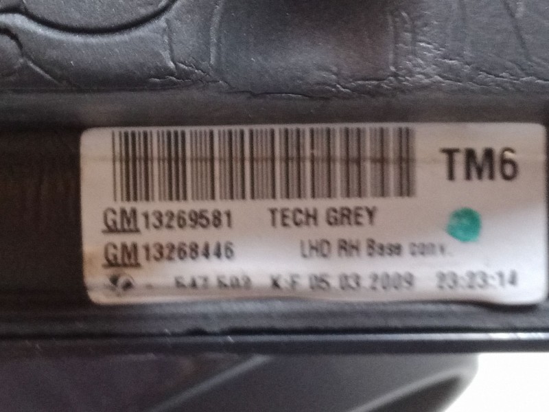 Recambio de retrovisor electrico derecho para opel insignia a sports tourer (g09) 2.0 cdti (35) referencia OEM IAM 13269581  132