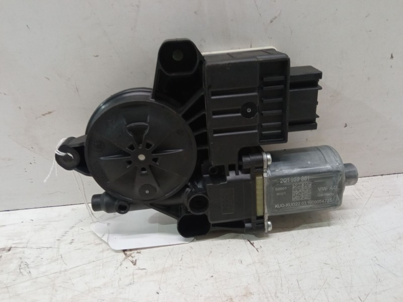 Recambio de motor elevaluna delantero izquierdo para seat ibiza v (kj1, kjg) 1.0 tsi referencia OEM IAM 0130822065  