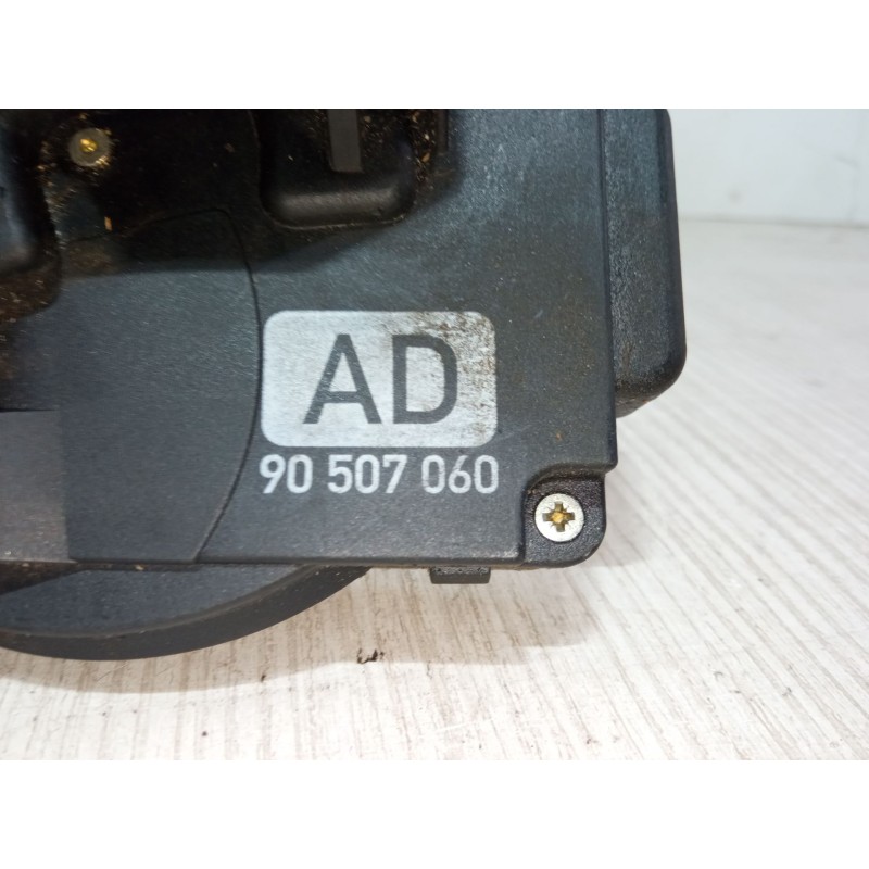 Recambio de cerradura puerta delantera derecha para opel vectra b (j96) 1.8 i 16v (f19) referencia OEM IAM 90507060  
