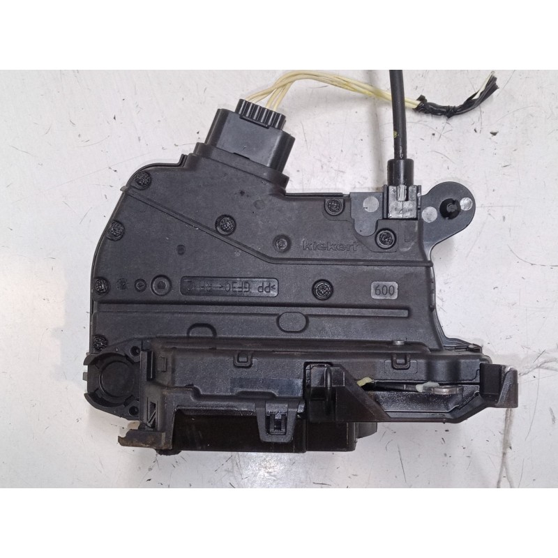 Recambio de cerradura puerta trasera derecha para renault captur i (j5_, h5_) 1.2 tce 120 referencia OEM IAM   