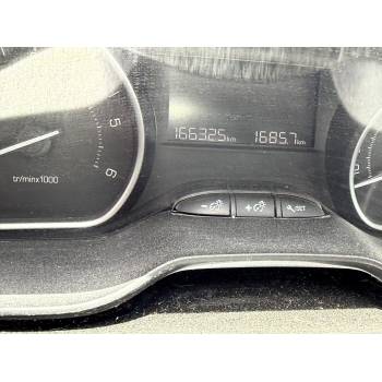 PEUGEOT 208 I (CA_, CC_)