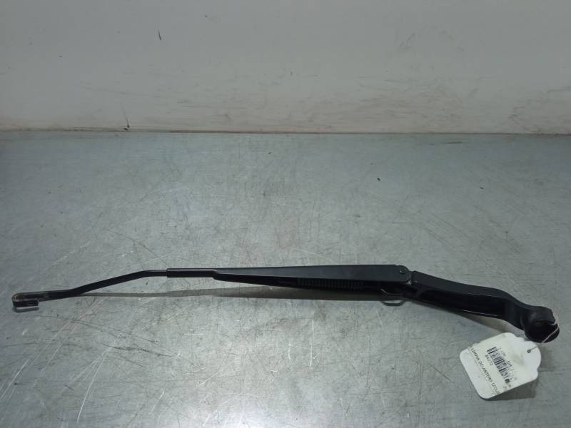 BRAZO LIMPIA DELANTERO IZQUIERDO 