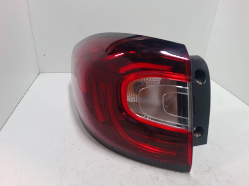 Recambio de piloto trasero izquierdo para renault captur i (j5_, h5_) 1.2 tce 120 referencia OEM IAM   