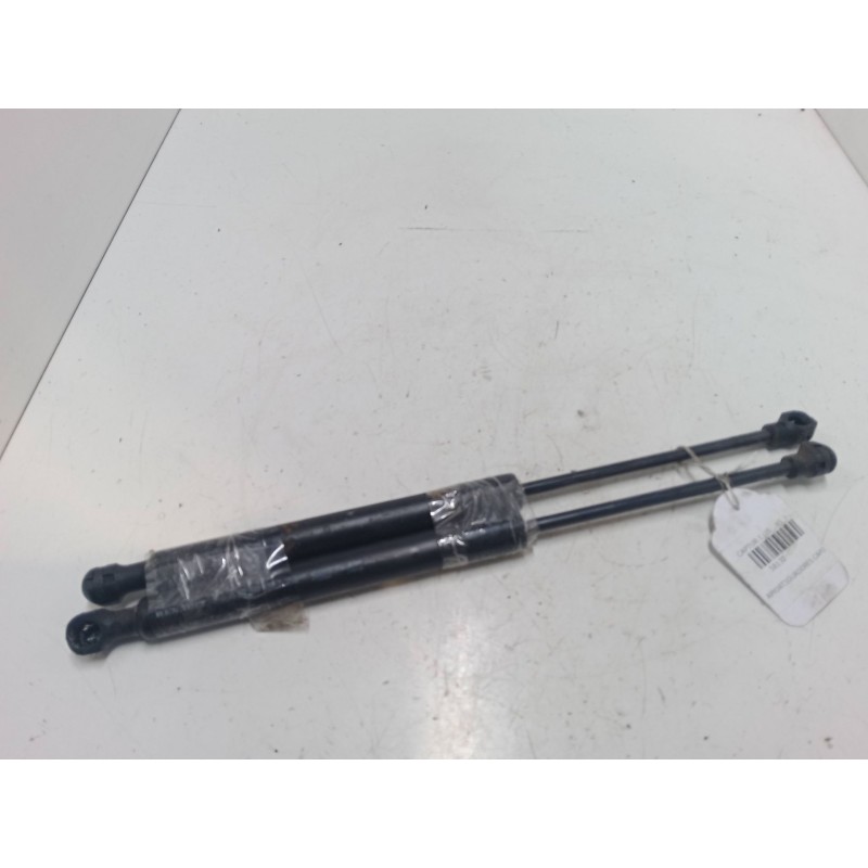 Recambio de amortiguadores capo para renault captur i (j5_, h5_) 1.2 tce 120 referencia OEM IAM   