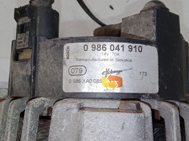 Recambio de alternador para volkswagen polo (6n2) 1.4 referencia OEM IAM 0986041910  
