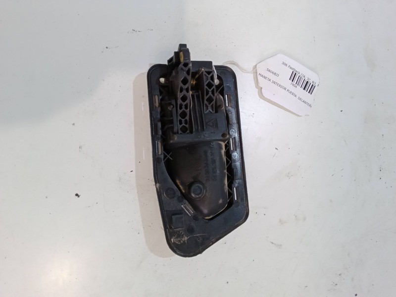 Recambio de maneta interior puerta delantera derecha para peugeot 306 hatchback (7a, 7c, n3, n5) 1.6 referencia OEM IAM 54505010 Recambio de maneta interior puerta delantera derecha para peugeot 306 hatchback (7a, 7c, n3, n5) 1.6 referencia OEM IAM 54505010