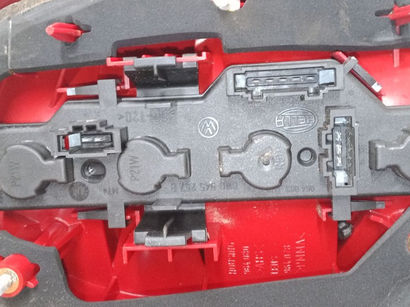 Recambio de piloto trasero derecho para volkswagen polo iv (9n_, 9a_) 1.9 tdi referencia OEM IAM   