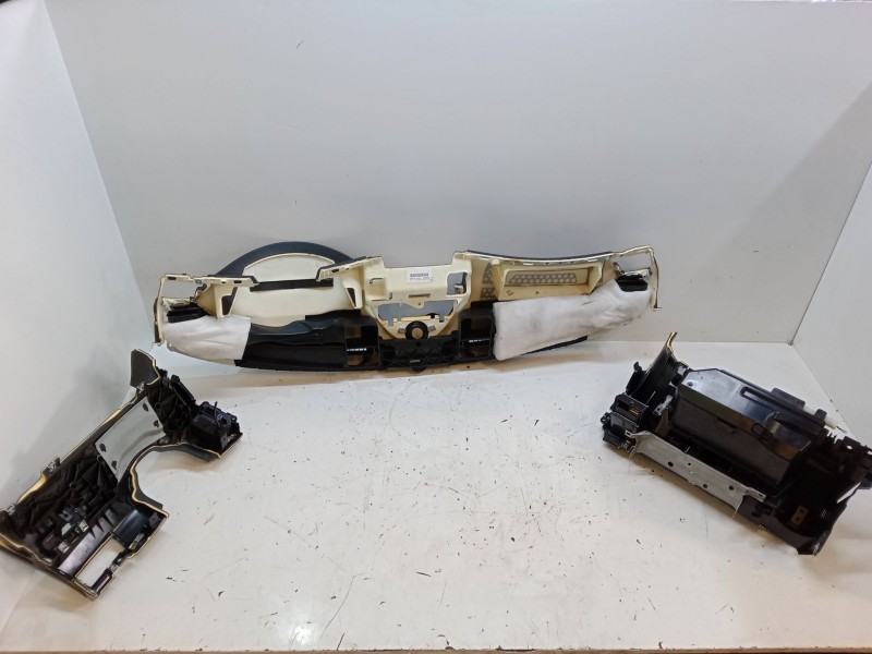Recambio de salpicadero para mercedes-benz clase e t-model (s211) e 200 t kompressor (211.242) referencia OEM IAM   