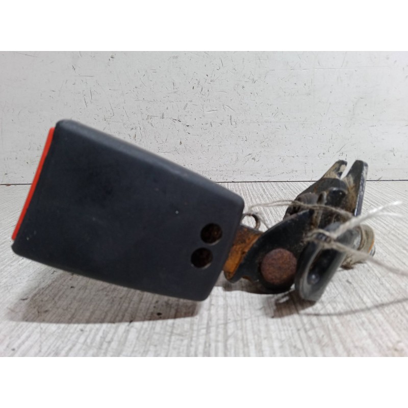 Recambio de anclaje cinturon trasero derecho para ford fiesta vi (cb1, ccn) 1.6 tdci referencia OEM IAM   