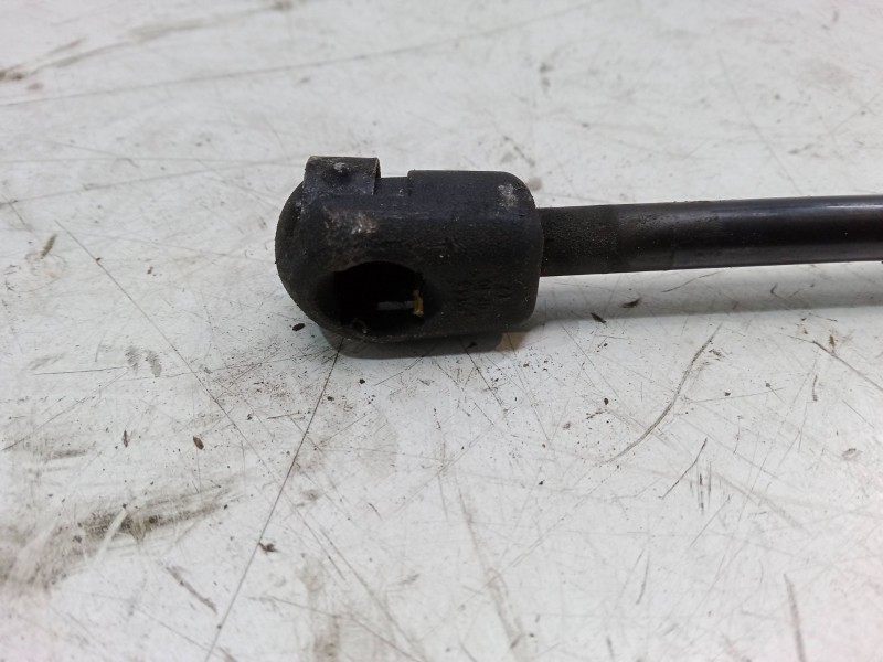 Recambio de amortiguadores capo para opel astra h (a04) 1.6 (l48) referencia OEM IAM   