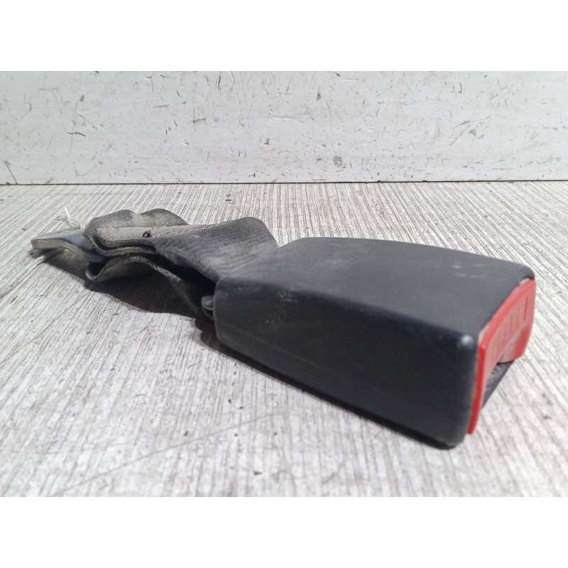 Recambio de anclaje cinturon trasero derecho para citroën berlingo / berlingo first monospace (mf_, gjk_, gfk_) 1.9 d (mfwjz) re