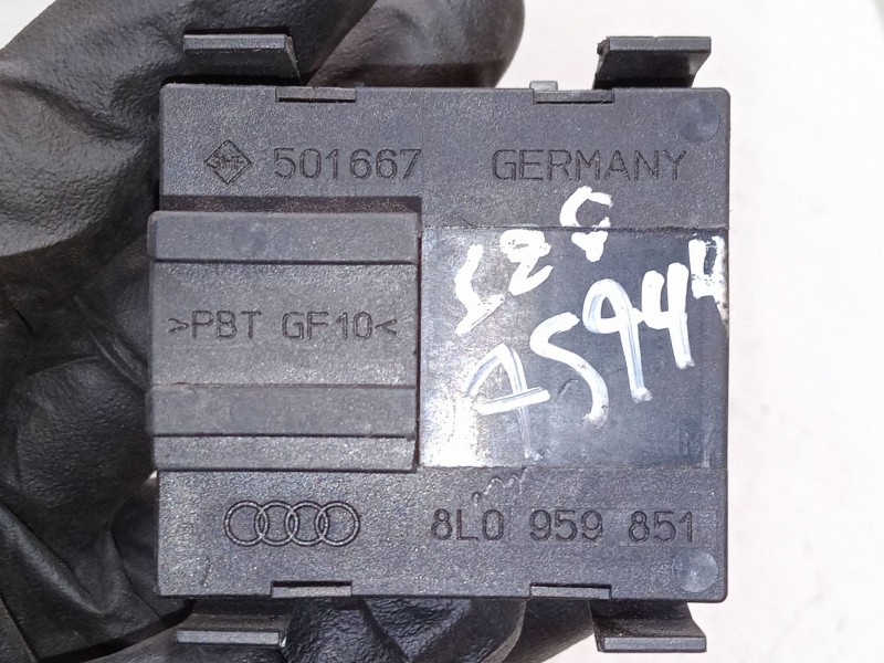 Recambio de mando elevalunas delantero izquierdo para audi a3 (8l1) 1.9 tdi referencia OEM IAM 8l0959851  501667