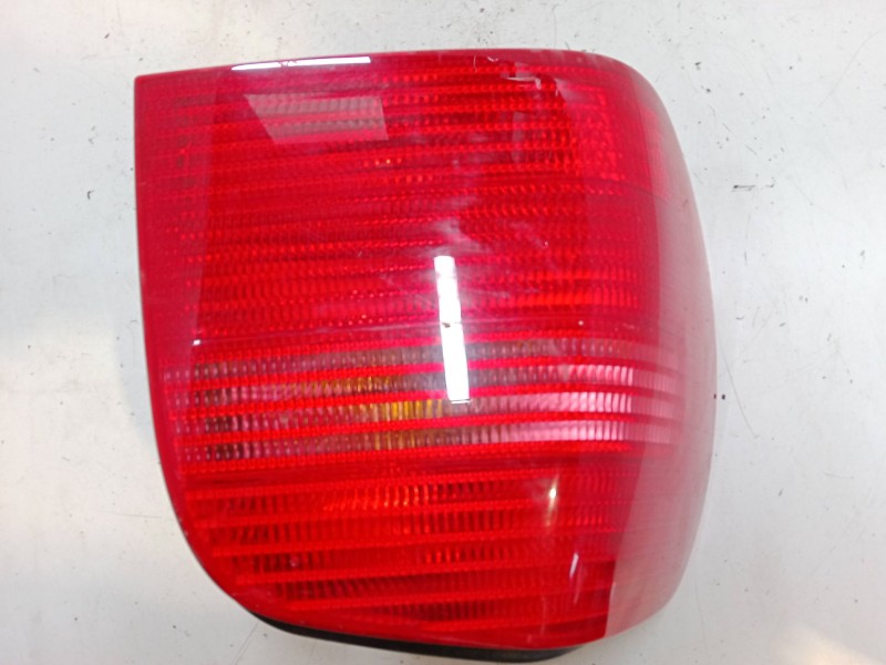 Recambio de piloto trasero izquierdo para volkswagen polo (6n2) 1.4 referencia OEM IAM   