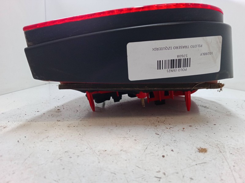 Recambio de piloto trasero izquierdo para volkswagen polo (6n2) 1.4 referencia OEM IAM   