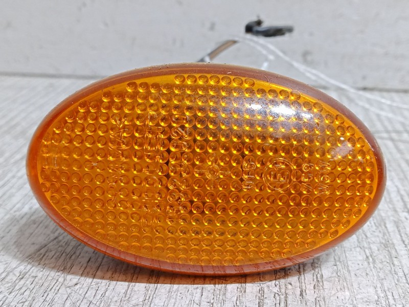 Recambio de intermitente lateral derecho para smart city-coupe (450) 0.7 (450.330) referencia OEM IAM   