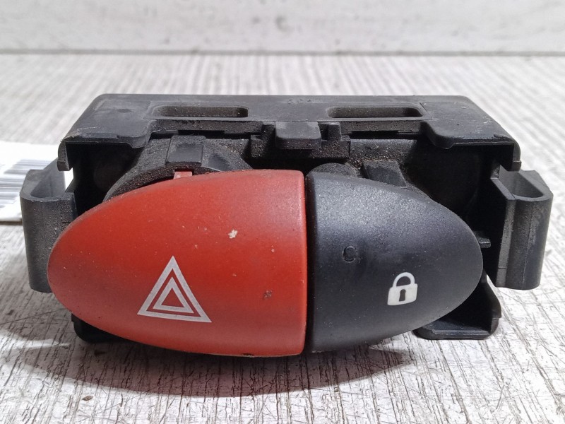 Recambio de warning para renault twingo ii (cn0_) 1.2 16v (cn0k, cn0v) referencia OEM IAM   