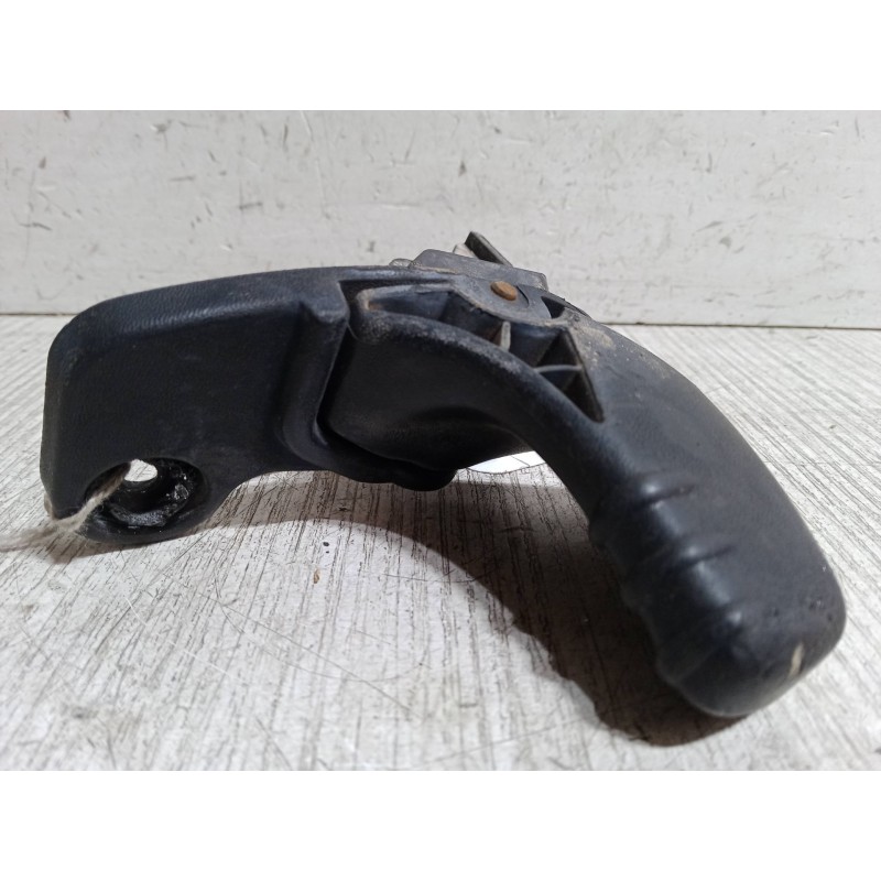 Recambio de maneta exterior puerta delantera izquierda para renault twingo ii (cn0_) 1.2 16v (cn0k, cn0v) referencia OEM IAM   