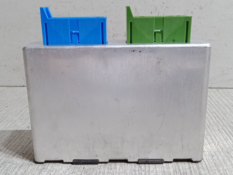 Recambio de modulo confort para bmw 730 i referencia OEM IAM 61351379379  