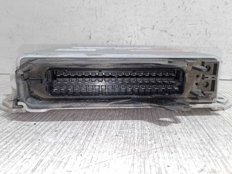 Recambio de centralita motor uce para bmw 730 i referencia OEM IAM 0261200151  