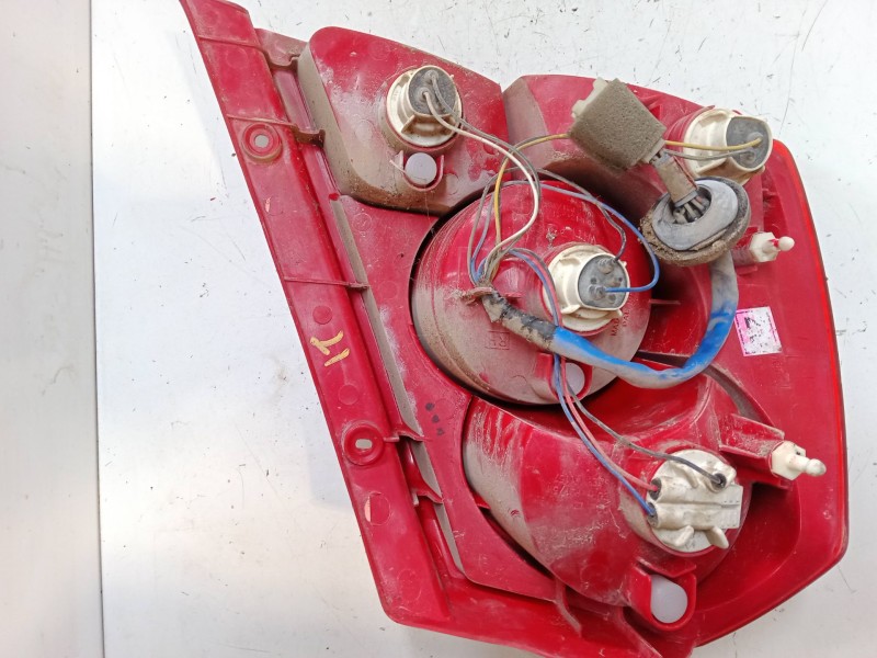 Recambio de piloto trasero derecho para chevrolet aveo / kalos hatchback (t200) 1.2 referencia OEM IAM   