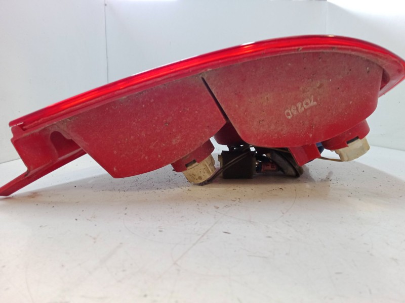 Recambio de piloto trasero derecho para chevrolet aveo / kalos hatchback (t200) 1.2 referencia OEM IAM   