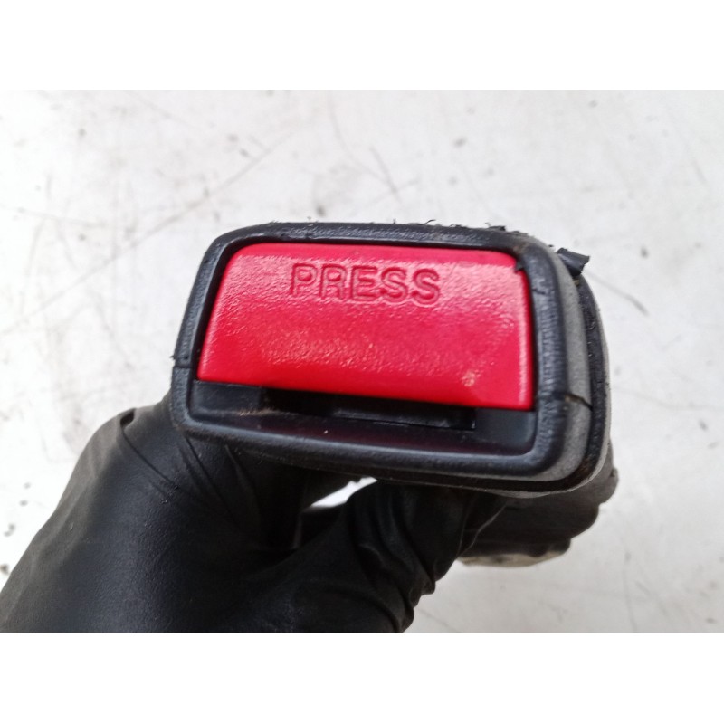Recambio de anclaje cinturon trasero central para mercedes-benz clase m (w163) ml 400 cdi (163.128) referencia OEM IAM   