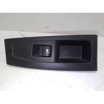 MANDO ELEVALUNAS DELANTERO DERECHO 920810702 