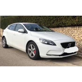 VOLVO V40 HATCHBACK (525)