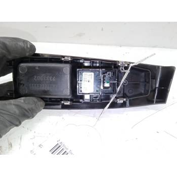 MANDO ELEVALUNAS DELANTERO DERECHO 920810702 