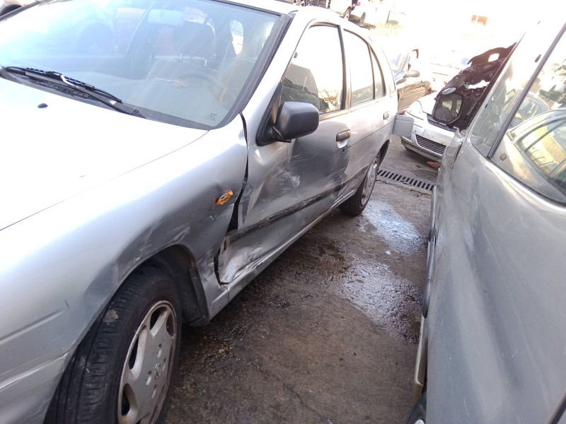 nissan almera i hatchback (n15) del año 1998 nissan almera i hatchback (n15) del año 1998