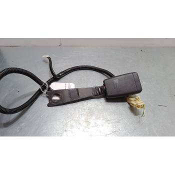 ANCLAJE CINTURON DELANTERO DERECHO 