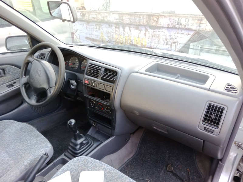 nissan almera i hatchback (n15) del año 1998 nissan almera i hatchback (n15) del año 1998