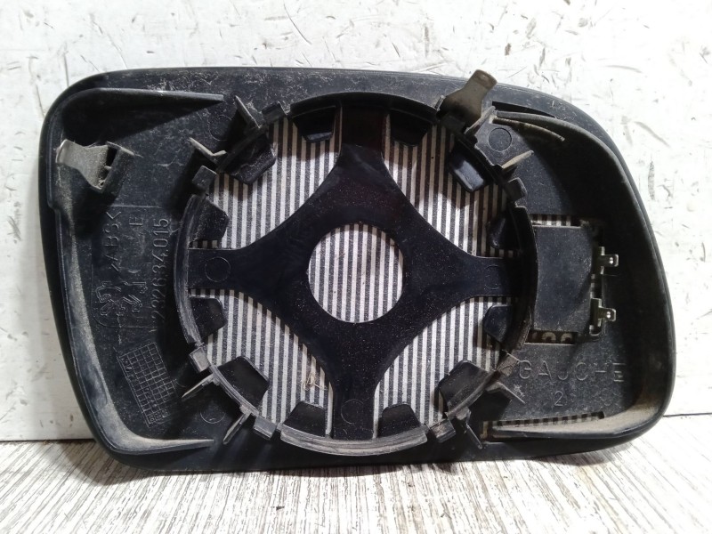 Recambio de cristal retrovisor izquierdo para peugeot 407 (6d_) 1.6 hdi 110 (6d9hzc, 6d9hyc) referencia OEM IAM   