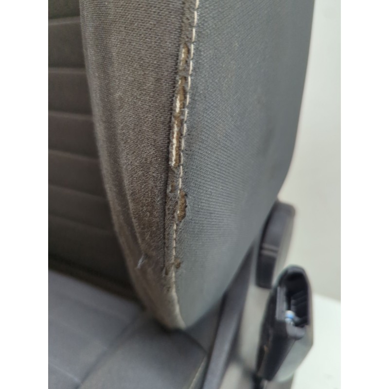 Recambio de asiento delantero izquierdo para renault megane iii hatchback (bz0/1_, b3_) 1.2 tce (bz2b, bz11) referencia OEM IAM 