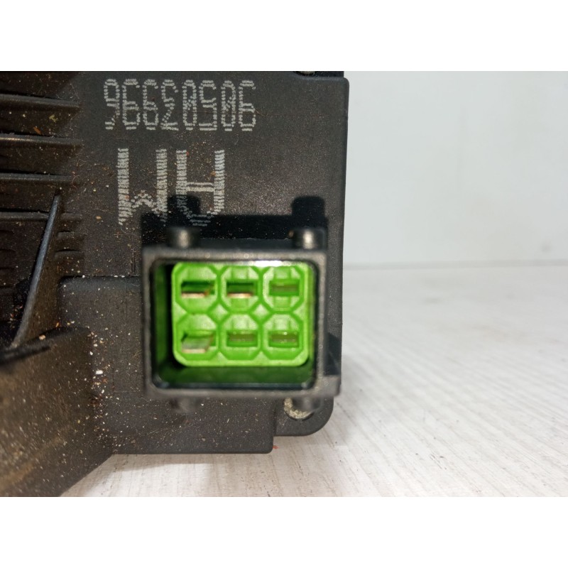 Recambio de cerradura puerta trasera derecha para opel vectra b (j96) 1.8 i 16v (f19) referencia OEM IAM 90503996  