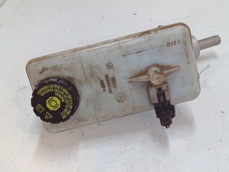 Recambio de bomba freno para renault trafic ii furgoneta (fl) 2.0 dci 115 (fl01, fl0u) referencia OEM IAM   