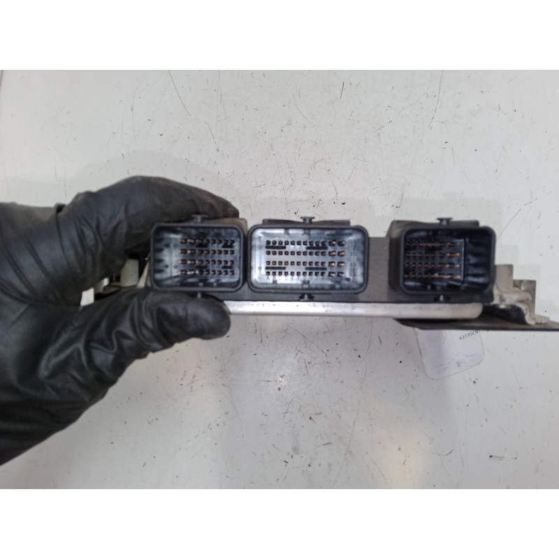 Recambio de centralita motor uce para peugeot 307 cc (3b) 1.6 16v referencia OEM IAM 0261208301  9657036780