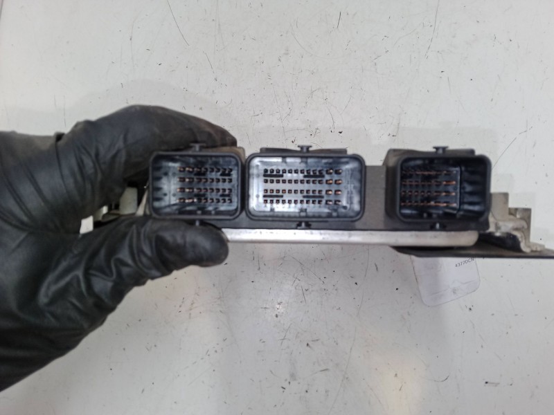 Recambio de centralita motor uce para peugeot 307 cc (3b) 1.6 16v referencia OEM IAM 0261208301  9657036780