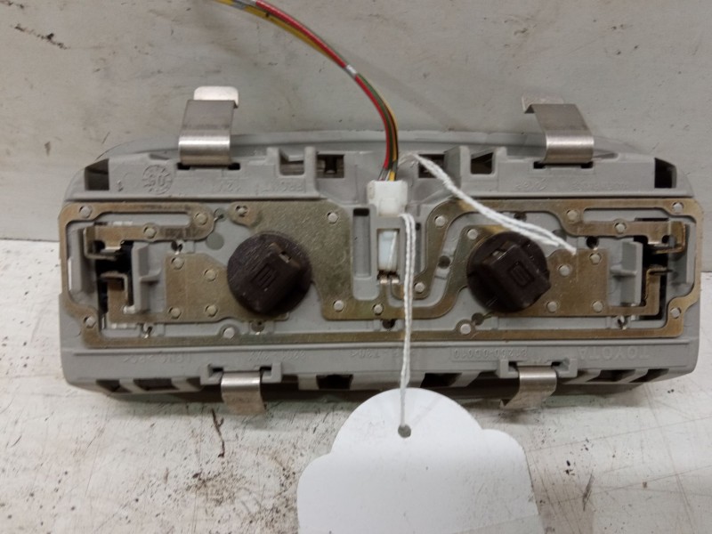 Recambio de luz interior delantera para toyota yaris (_p1_) 1.3 (scp12_, scp13_) referencia OEM IAM   
