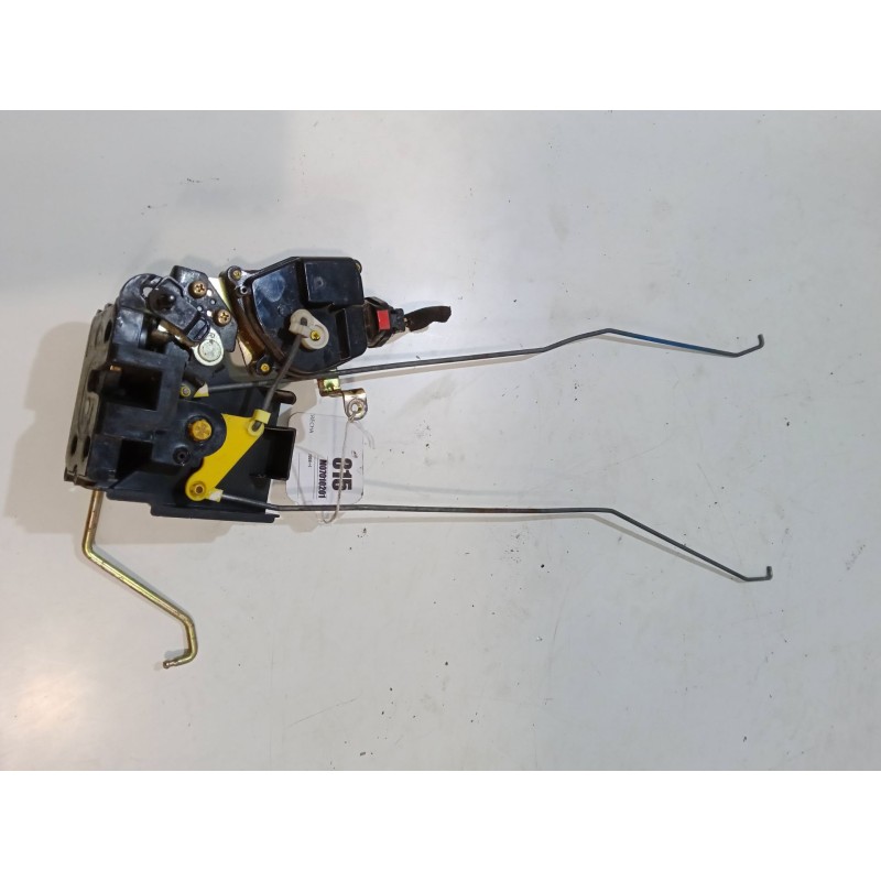 Recambio de cerradura puerta trasera derecha para hyundai accent iii sedán (mc) 1.4 gl referencia OEM IAM   