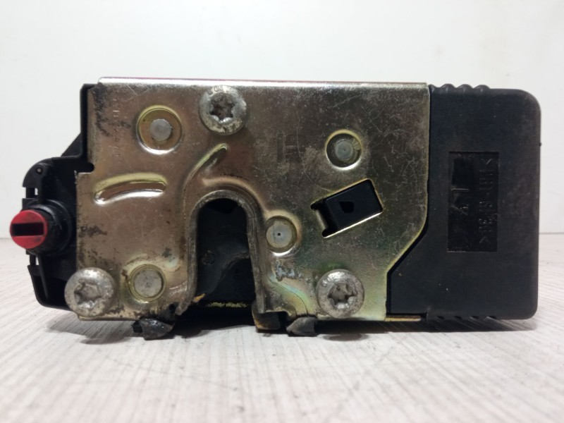 Recambio de cerradura puerta trasera izquierda para opel vectra b (j96) 1.8 i 16v (f19) referencia OEM IAM 90503995  