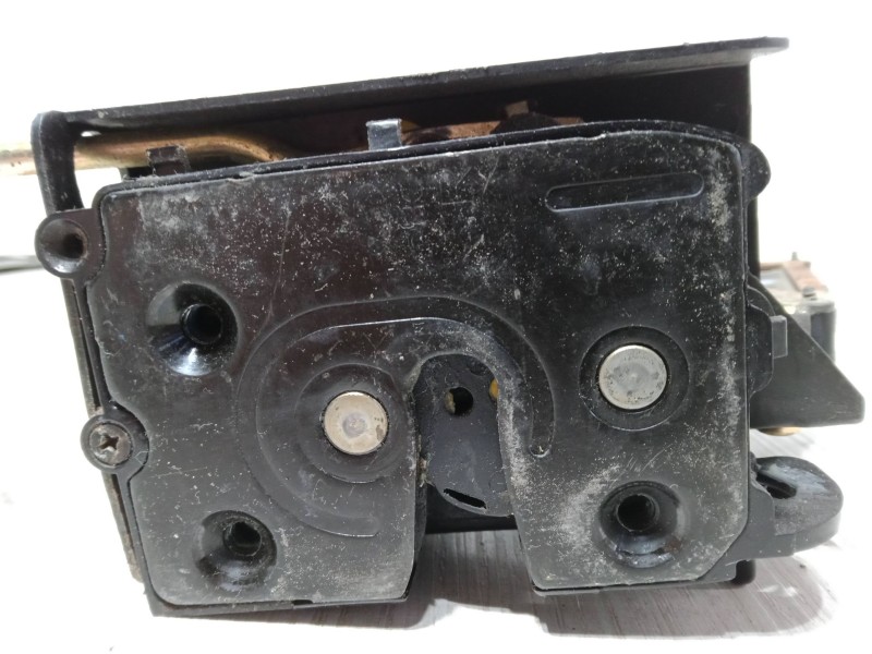 Recambio de cerradura puerta trasera derecha para hyundai accent iii sedán (mc) 1.4 gl referencia OEM IAM   