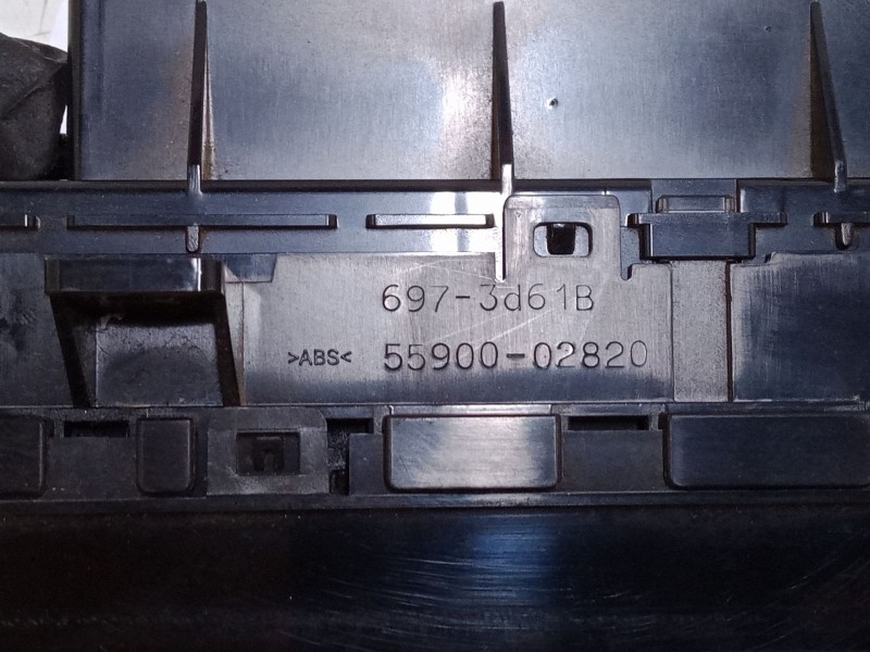 Recambio de mando climatizador para toyota auris (_e18_) 1.8 hybrid (zwe186_) referencia OEM IAM 5590002820  