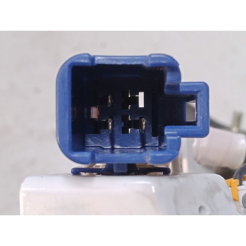 Recambio de piloto trasero porton izquierdo para toyota auris (_e18_) 1.8 hybrid (zwe186_) referencia OEM IAM 18672  