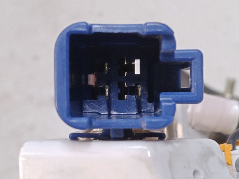 Recambio de piloto trasero porton izquierdo para toyota auris (_e18_) 1.8 hybrid (zwe186_) referencia OEM IAM 18672  