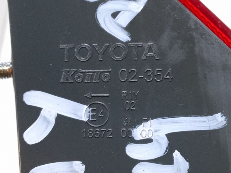 Recambio de piloto trasero porton izquierdo para toyota auris (_e18_) 1.8 hybrid (zwe186_) referencia OEM IAM 18672  